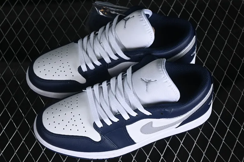 All categories Air Jordan Jordan series basketball shoes Air Jordan 1 Low Z version Air Jordan 1 Low AJ1 Joe 1 white blue gray low-top cultural basketball shoes 553558-141